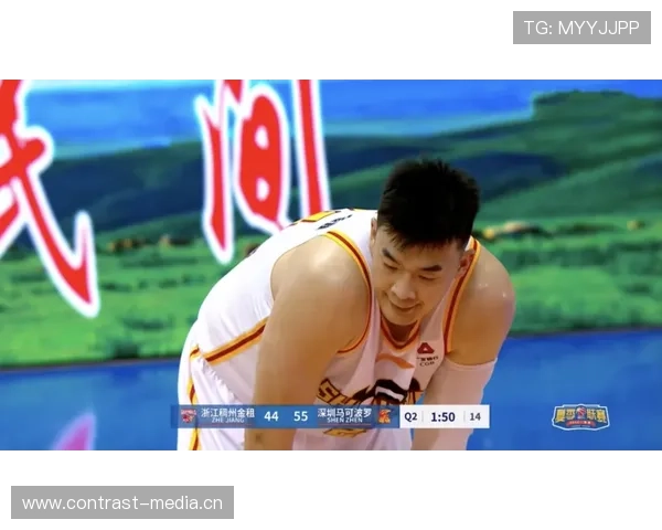 韩旭鞋柜里都得有几双限量款吧，普通人连摸都不敢想